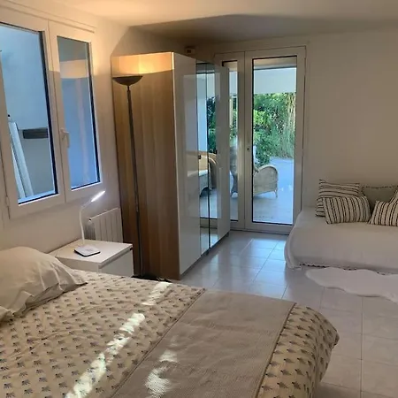 Moderne Cassis