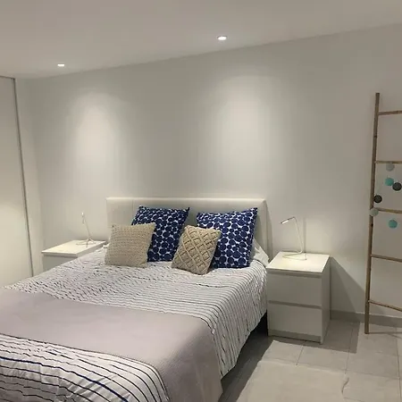 Moderne Apartment *